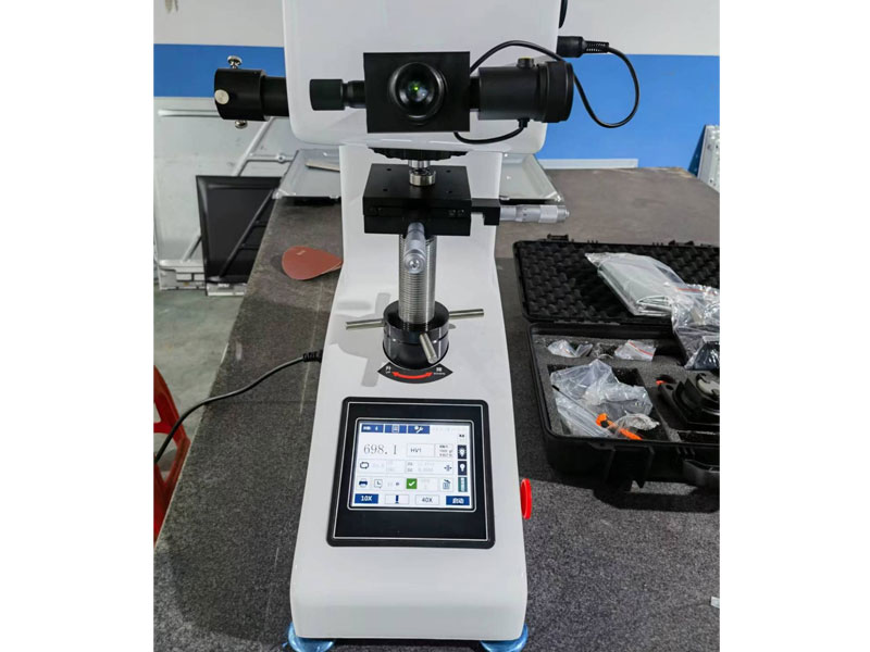 维氏硬度仪